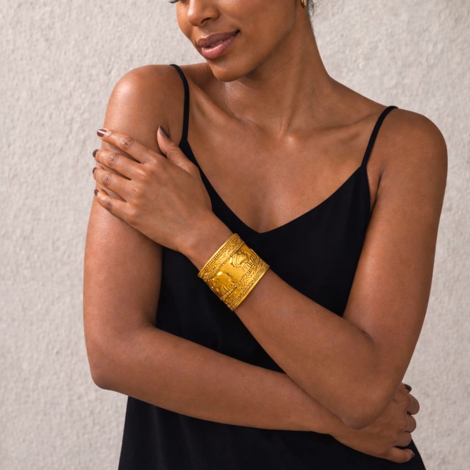 Kora Gold Cuff Bracelet made in Kenya display picture 1